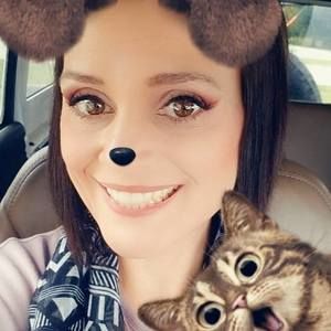 Meet your Posher, Angela